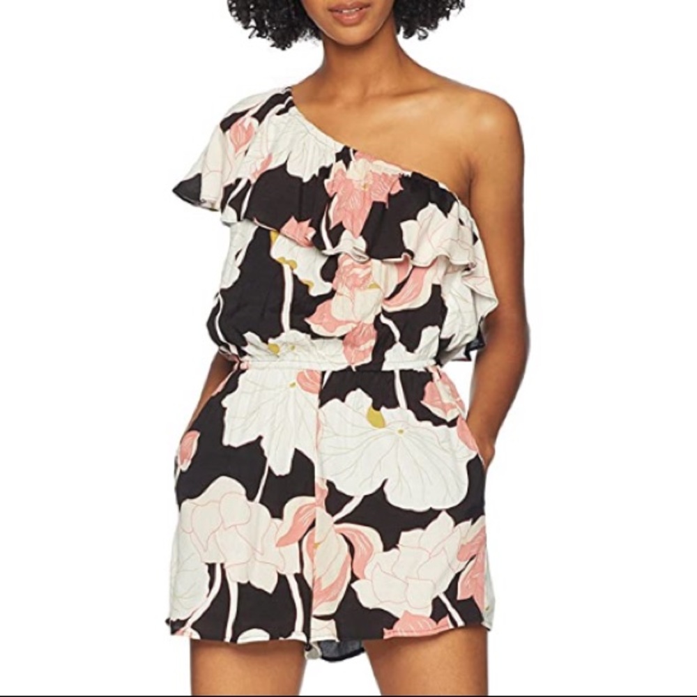 Cupcakes & Cashmere Arnett Floral Romper S EUC